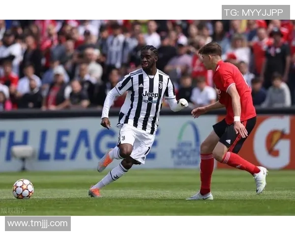 德甲精彩对决本菲卡大胜尤文图斯帽子戏法引爆全场热情