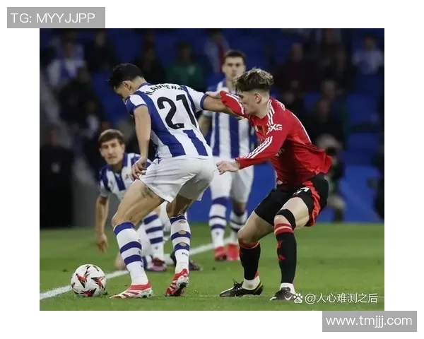 欧联杯曼联大胜本菲卡红牌事件引发全场热议与争议