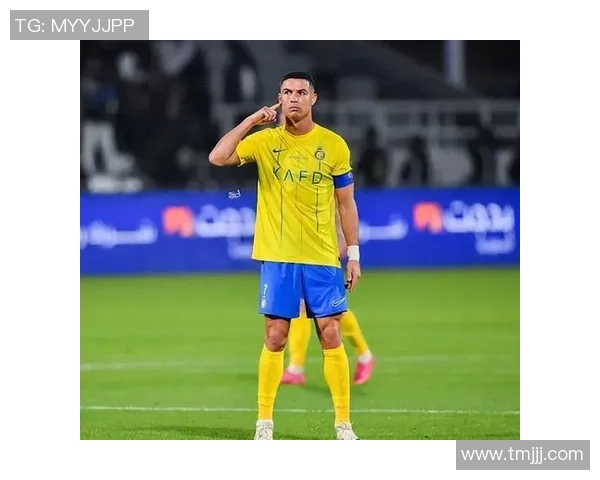 那不勒斯狂胜波尔图五球晋级国王杯引发全场沸腾瞬间回顾